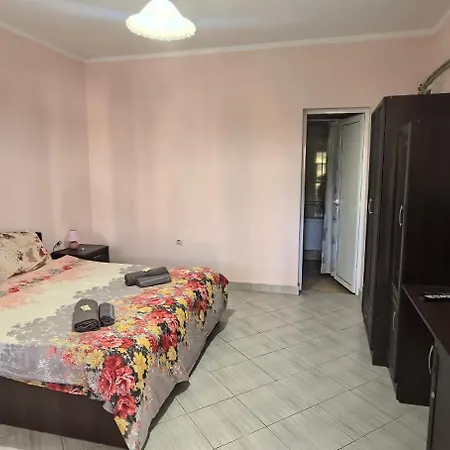 Hotel еделвайс *